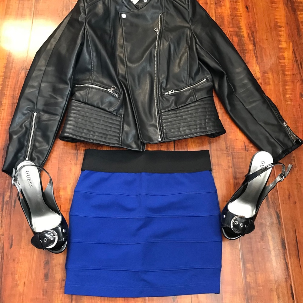 Sexy electric blue body con mini skirt!💙